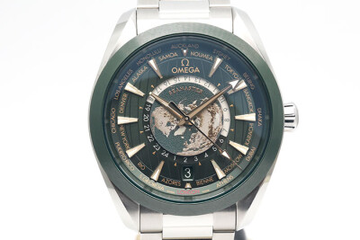Omega 歐米茄 海馬AquaTerra 22030432210001鋼及綠色陶瓷款 北極中心地圖世界時區顯示 2024.06保單 43mm