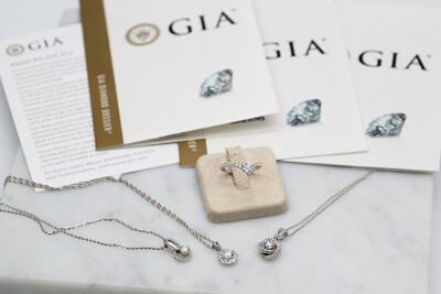 30分/50分重量鑽石 GIA國際認證保單 D/E顏色等級完美車工 均可訂製男女戒台/項鍊 各種款式 歡迎參觀